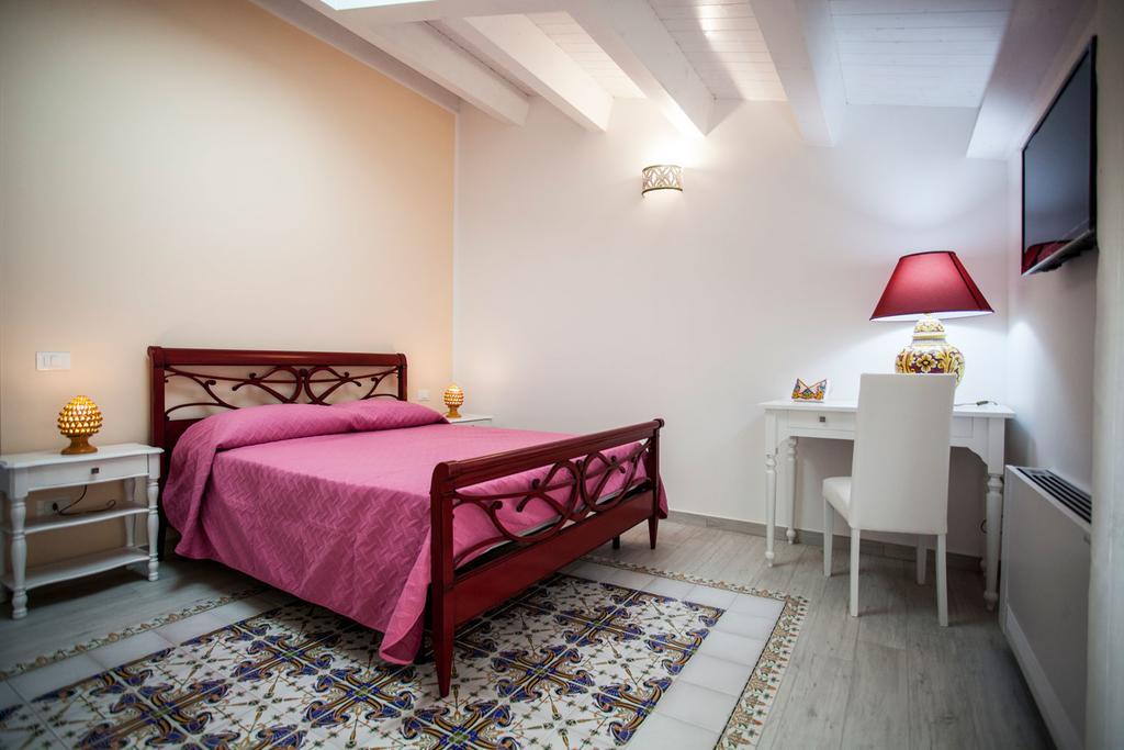 Hotel Palazzo Pagliaro Santo Stefano di Camastra Exterior foto