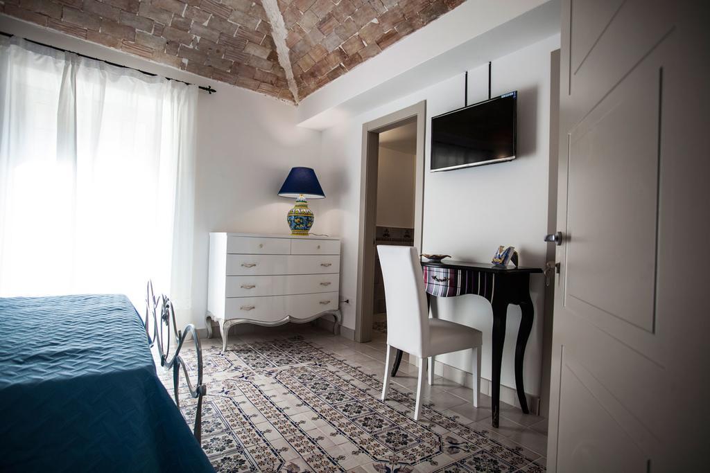 Hotel Palazzo Pagliaro Santo Stefano di Camastra Exterior foto